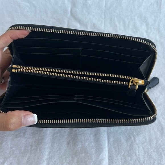 USED Authentic Prada Zip Wallet - Picture 8 of 11